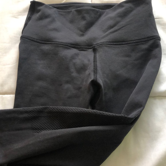 Lululemon legging size 00-2. - Picture 3 of 5
